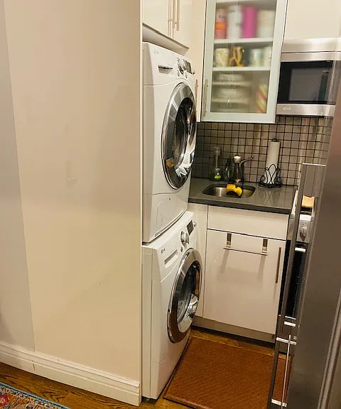 229 W 16th St #1C — Photo 21