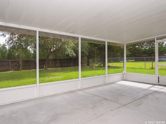 5th image of 8721 NW 35th Pl