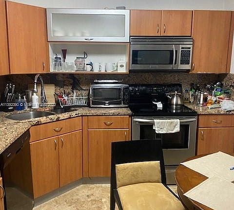 3rd image of 2780 NE 183rd St APT 812
