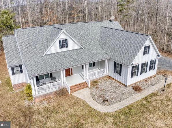 3279 Ridgeview Rd, Reva, VA 22735
