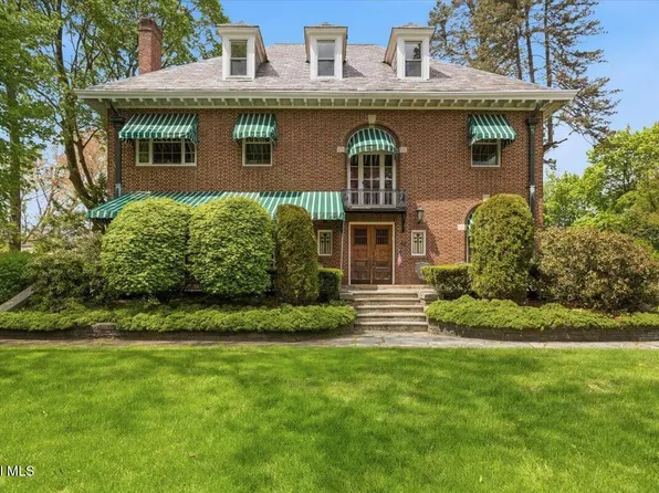 100 S Manning Boulevard, Albany, NY 12203
