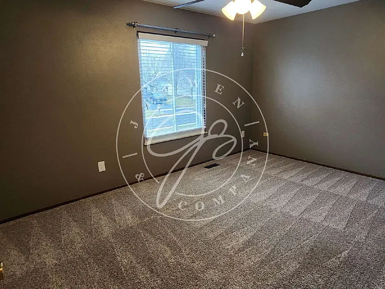 9450 Millcroft Rd — Photo 12