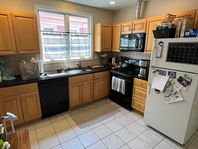 227A Summer St #2 — Photo 3