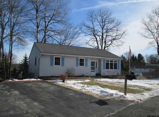 3 Celeste Dr, Rensselaer, NY 12144