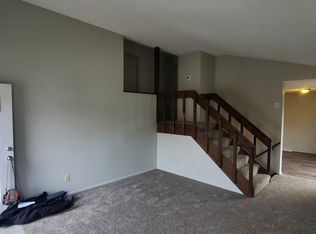 8420 Lane Pl, Raytown, MO 64138