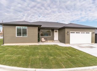1831 Kristina Ln, Wenatchee, WA 98801