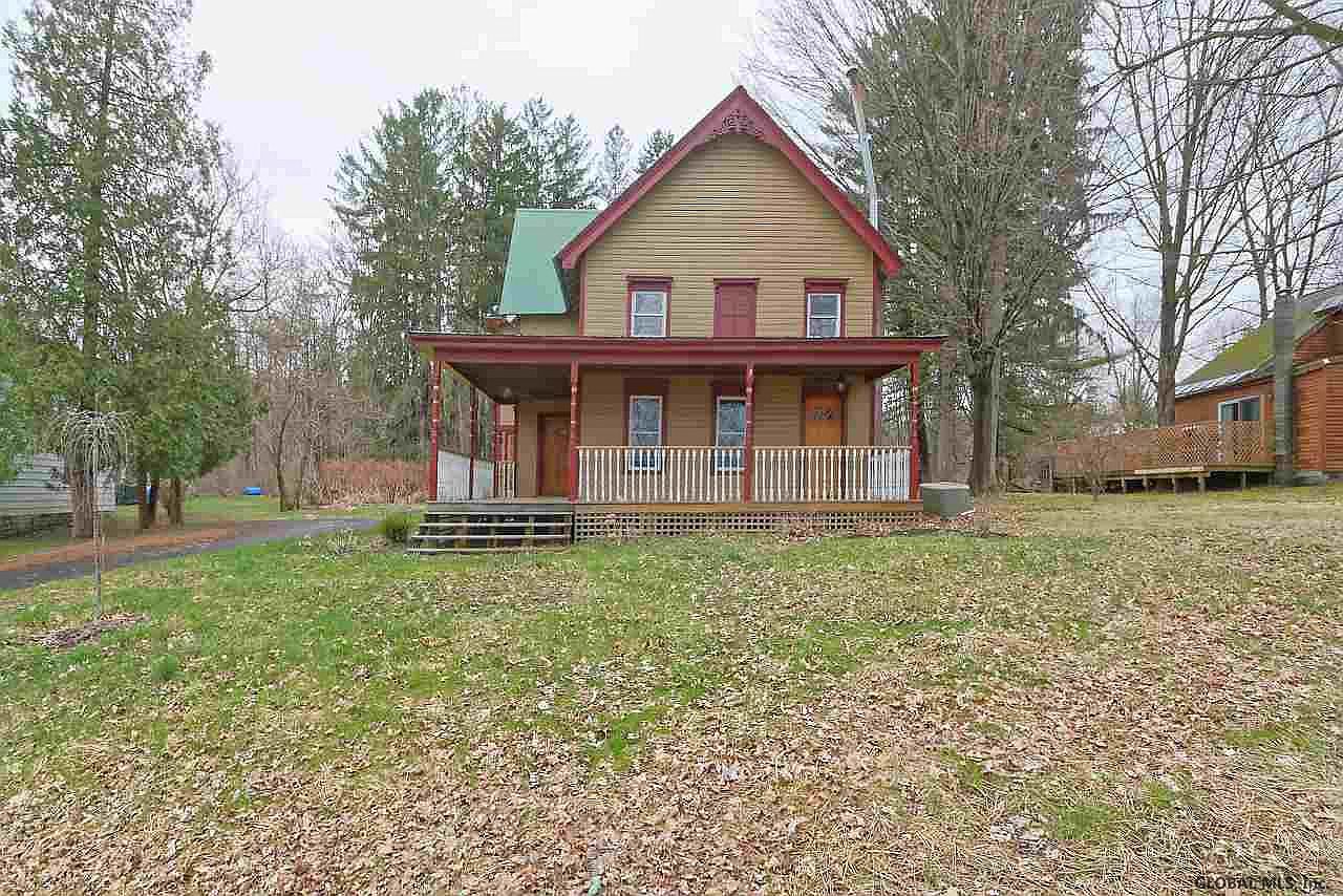 207 Saratoga Ave, Ballston Spa, NY 12020 Zillow