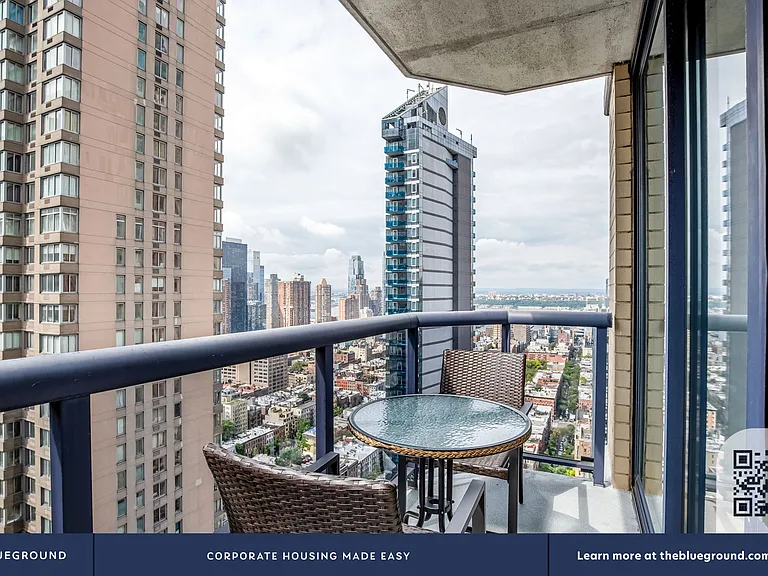 235 W 48th St #38H — Photo 5