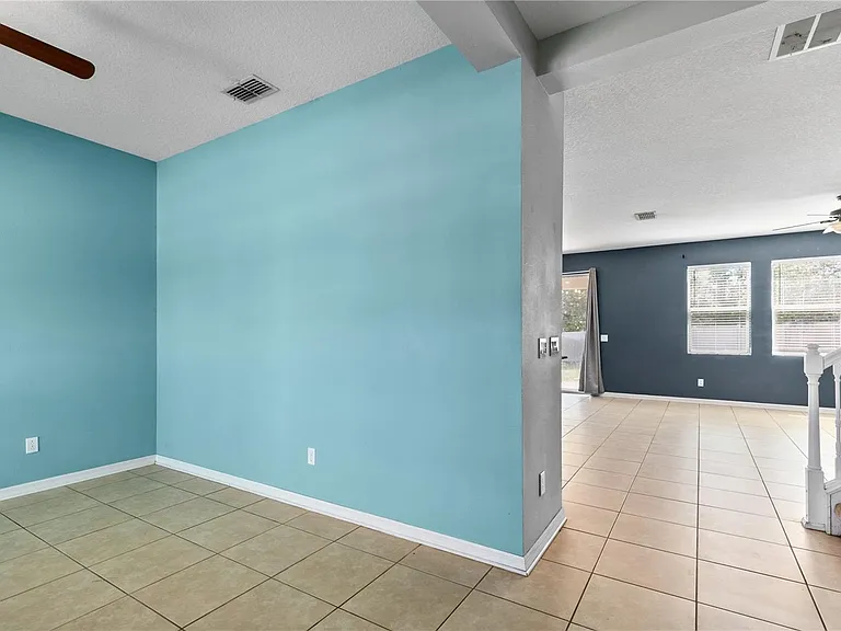 2572 Limerick Cir — Photo 6