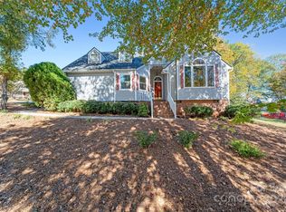 400 Woodson Ct, Spartanburg, SC 29303