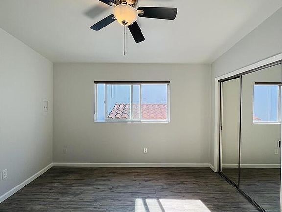 3rd image of 724 Manhattan Beach Blvd #B