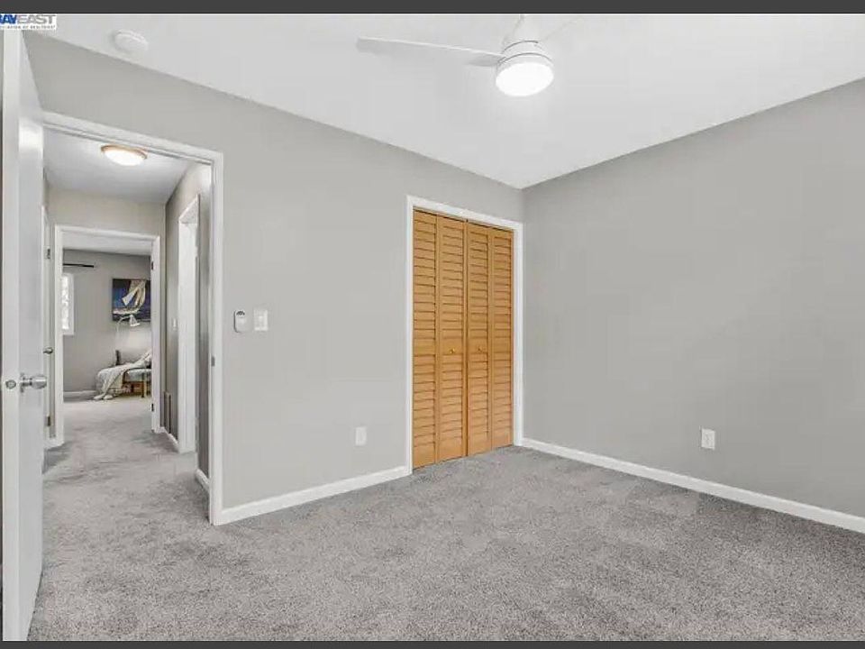 1st image of 553 Tawny Dr #553