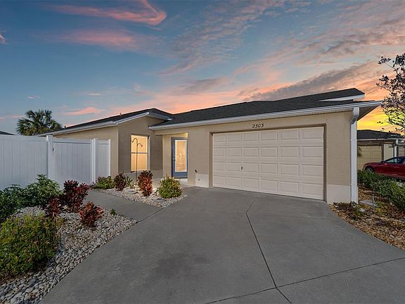 5th image of 2303 Nautilus Ln