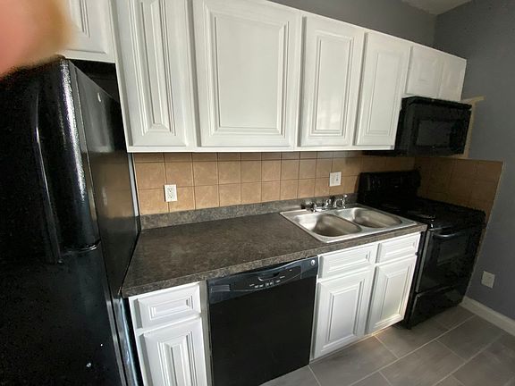3rd image of 5228 Tennessee Ave #2