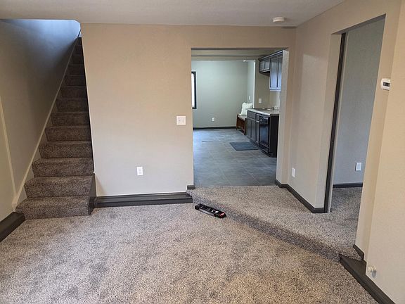 4th image of 905 Pine St