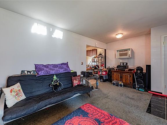 5th image of 2059 E 37th St
