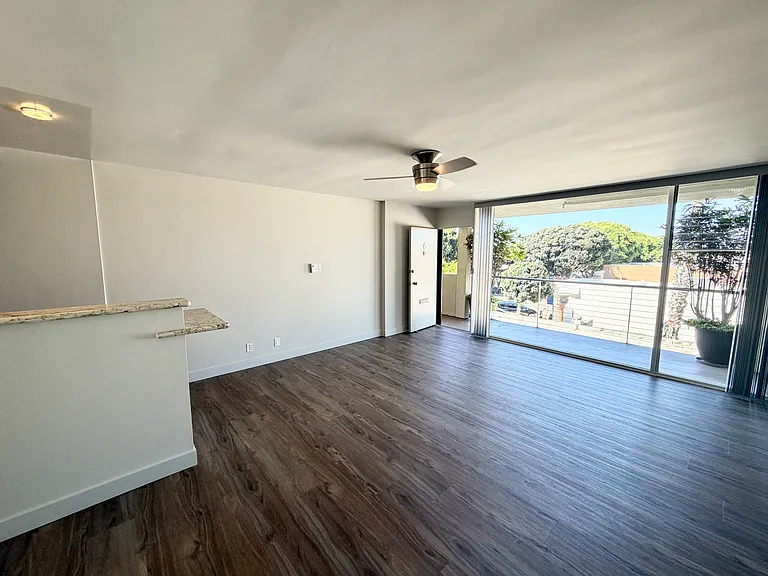 116 Main St #6 — Photo 7