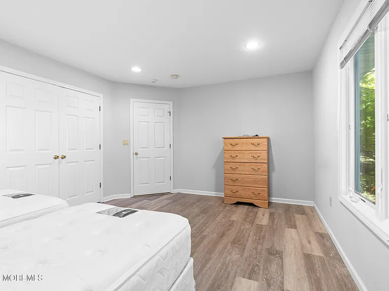 230 Norwood Ave — Photo 28