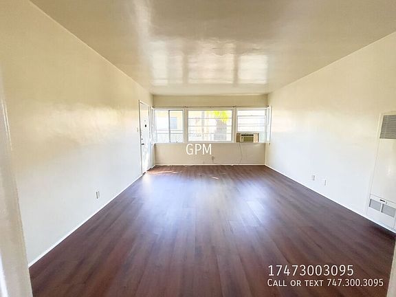 3rd image of 4737 1/2 Beverly Blvd