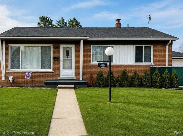 31274 Fernwood St, Westland, MI 48186