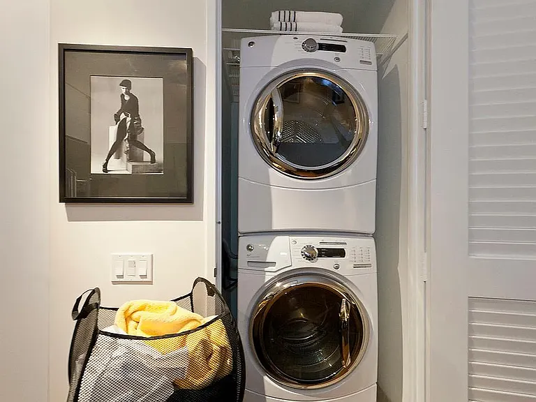 330 W 39th St #5L — Photo 5