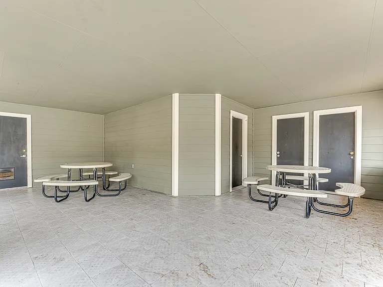 Arbors Of Corsicana — Photo 20