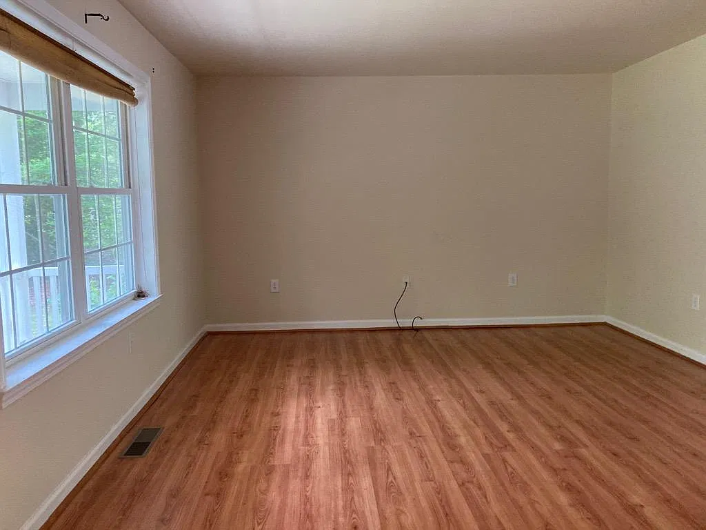 3 bed, 1456 sqft, $2,200 — Photo 4
