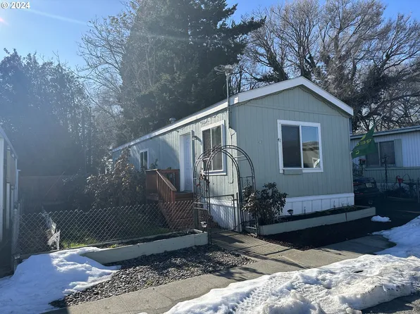 3800 W 6th St Unit 41, The Dalles, OR 97058