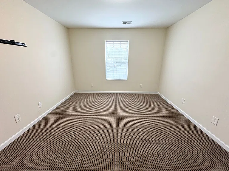 109 Spring Creek Dr — Photo 11