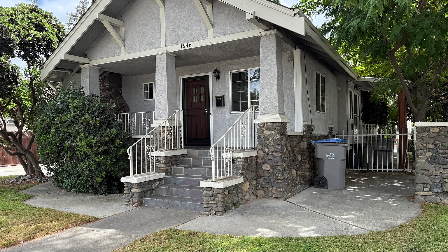 1246 Minnesota Ave photo 1