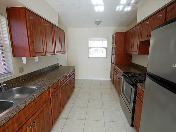 2nd image of 4950 93rd Ave