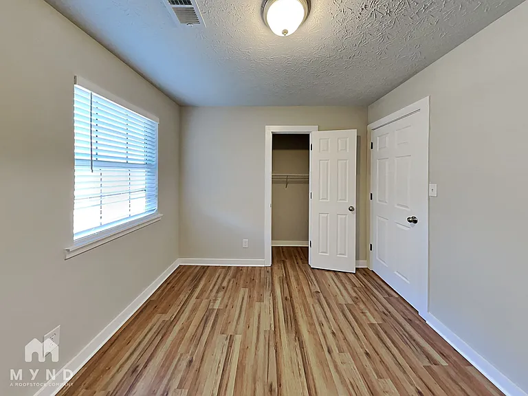 325 Morris Dr SE — Photo 12