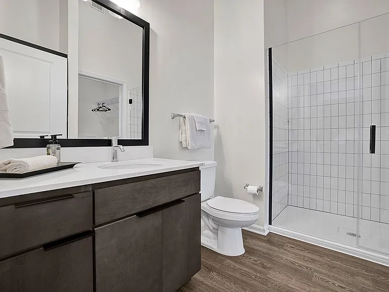 Artisan Flats — Photo 17
