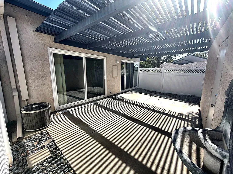 1598 Gatewood Ct — Photo 27