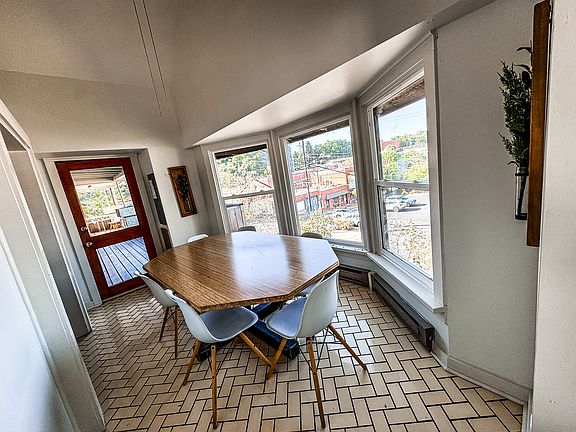 3rd image of 205 SE Paradise St #B