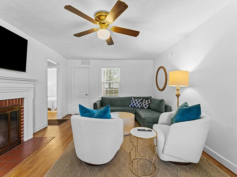 5701 Wythe Ave — Photo 9