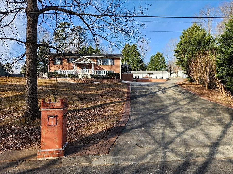 1st image of 2959 Pine Hill Dr NW
