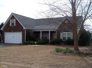 24 Feldspar Dr, Jefferson, GA 30549