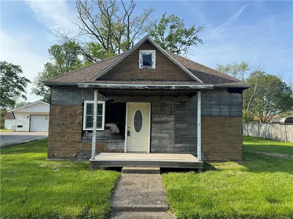 317 E 9th St, Georgetown, IL 61846