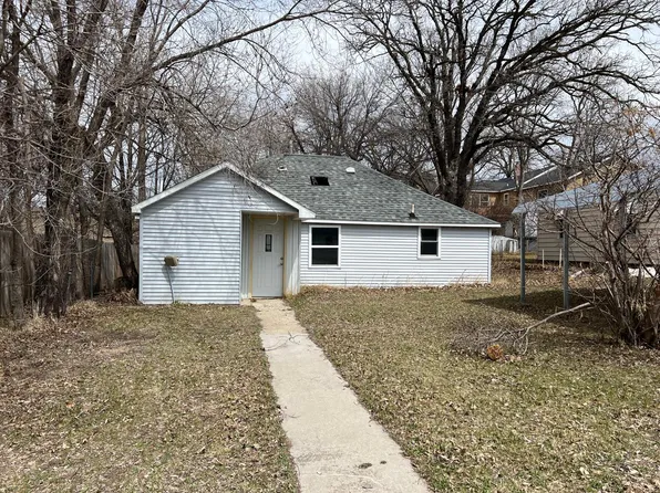 806 Grant St W, Detroit Lakes, MN 56501