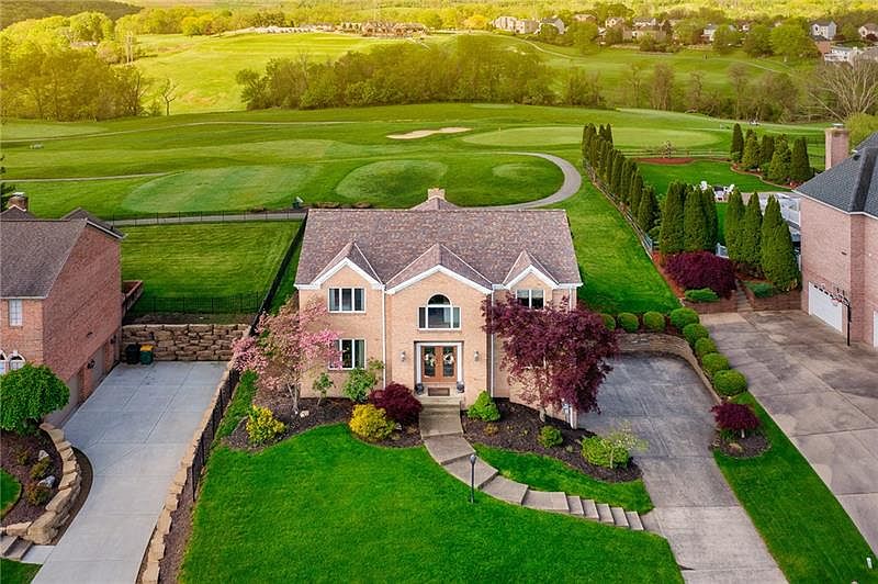 258 Hickory Heights Dr, Bridgeville, PA 15017 Zillow