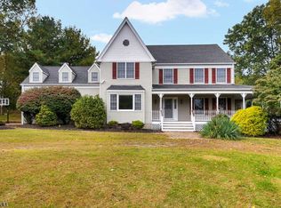 37 Ranney Rd, Long Valley, NJ 07853