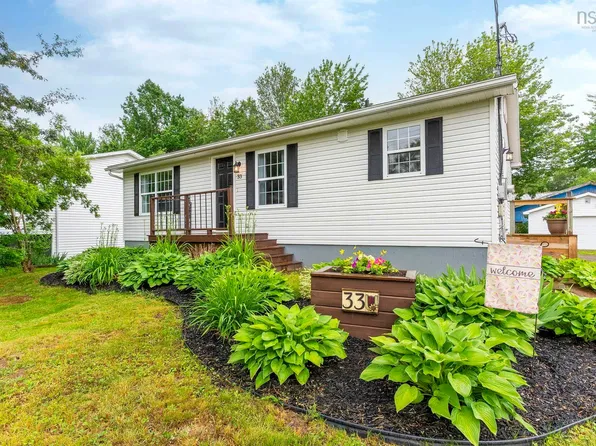 33 Ladyslipper Dr, Centreville, NS B0P 1J0