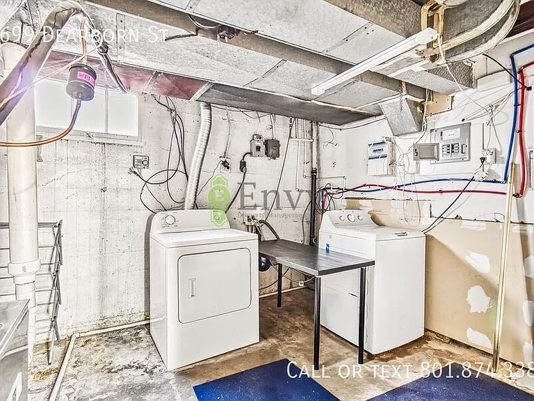 2699 S Dearborn St — Photo 17