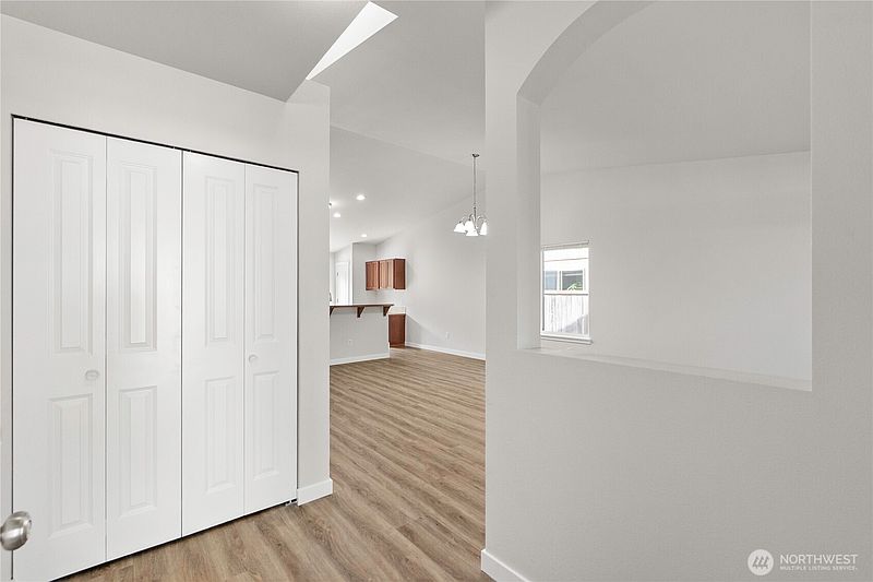 3rd image of 138 Goldmyer Drive
