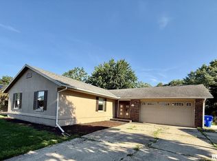 833 David St, Kewanee, IL 61443