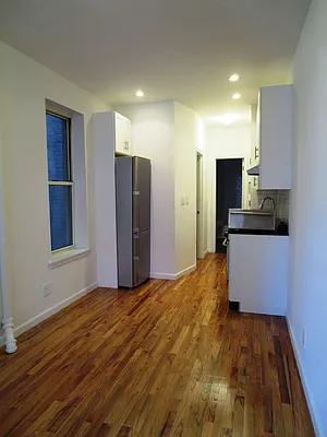 Rented by Waverly Realty Associates | media 3