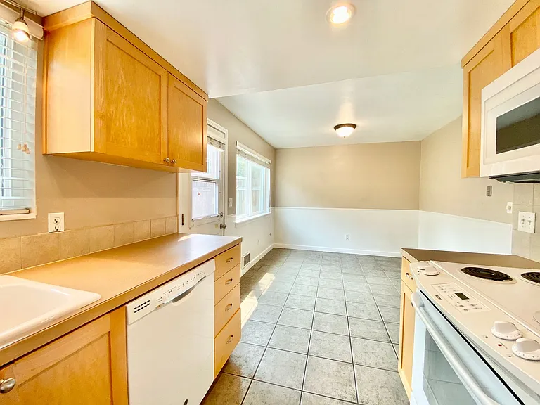 12251 SE 59th St #5906 — Photo 6