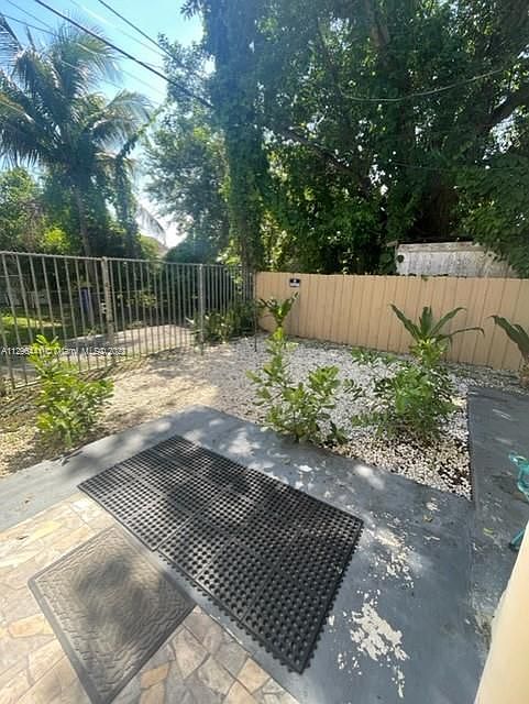 1st image of 1060 NW 47th St APT 8