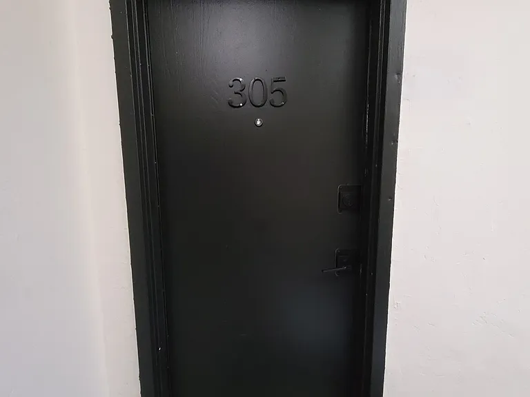 512 S Park View Street — Photo 33